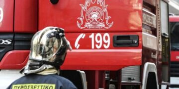 Λάρισα: Πυρκαγιά στο 2ο Λύκειο