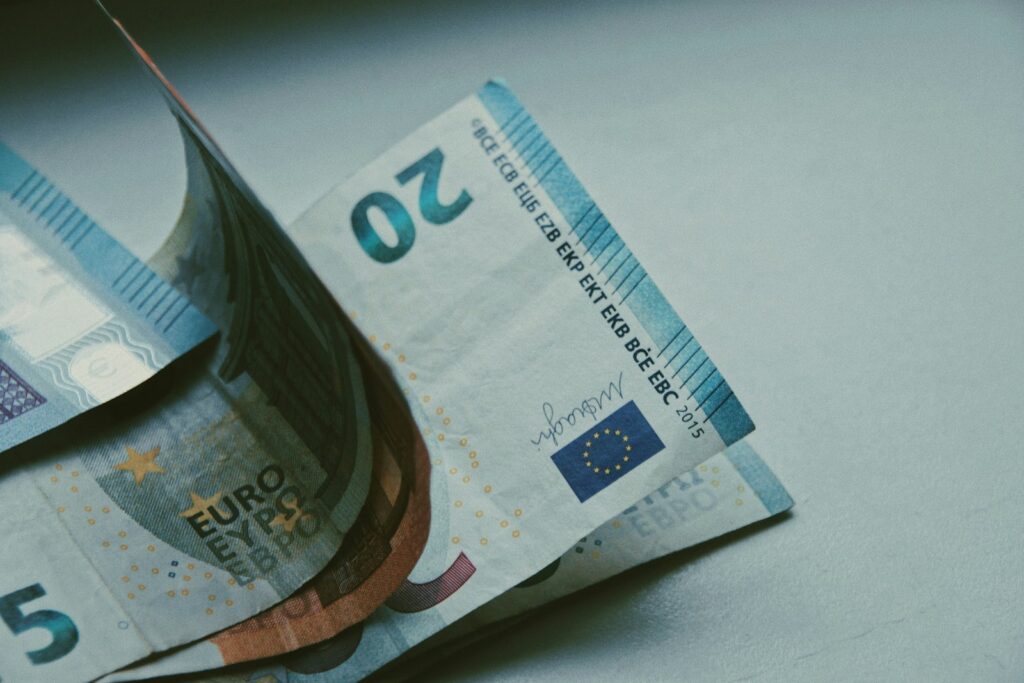 Πότε θα πληρωθούν οι συντάξεις Ιουνίου 2025 για Δημόσιο, ΟΑΕΕ, ΝΑΤ, ΙΚΑ