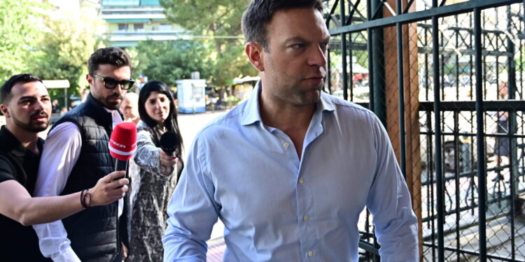 Σε 30 μήνες φυλακή με αναστολή και πρόστιμο 50.000 καταδικάστηκε ο Στέφανος Κασσελάκης για παραβίαση του νόμου περί πόθεν έσχες