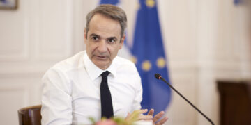 Συγχαρητήρια ανάρτηση Μητσοτάκη για την εκλογή του νέου Πάπα