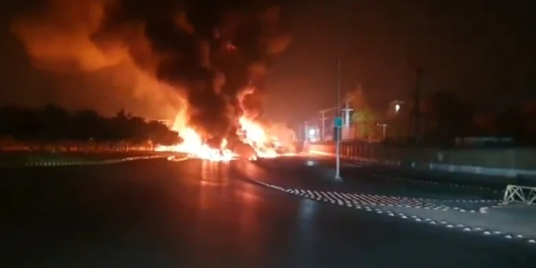 Ινδική επίθεση με μαχητικά εναντίον πακιστανικών αεροπορικών βάσεων - Το Πακιστάν ετοιμάζει αντίποινα