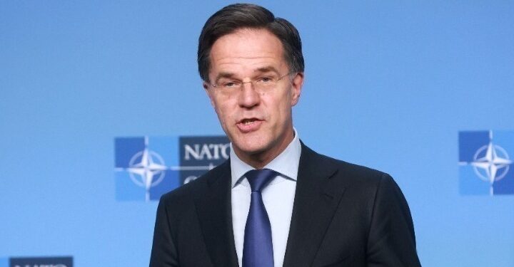 Μαρκ Ρούτε: "Το ΝΑΤΟ παραμένει στο πλευρό της Ουκρανίας"
