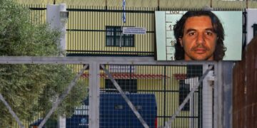 Φυλακές Ναυπλίου: Αλβανός βαρυποινίτης παρακολουθούσε ζωντανά από τη φυλακή τις επιθέσεις στα θύματά του