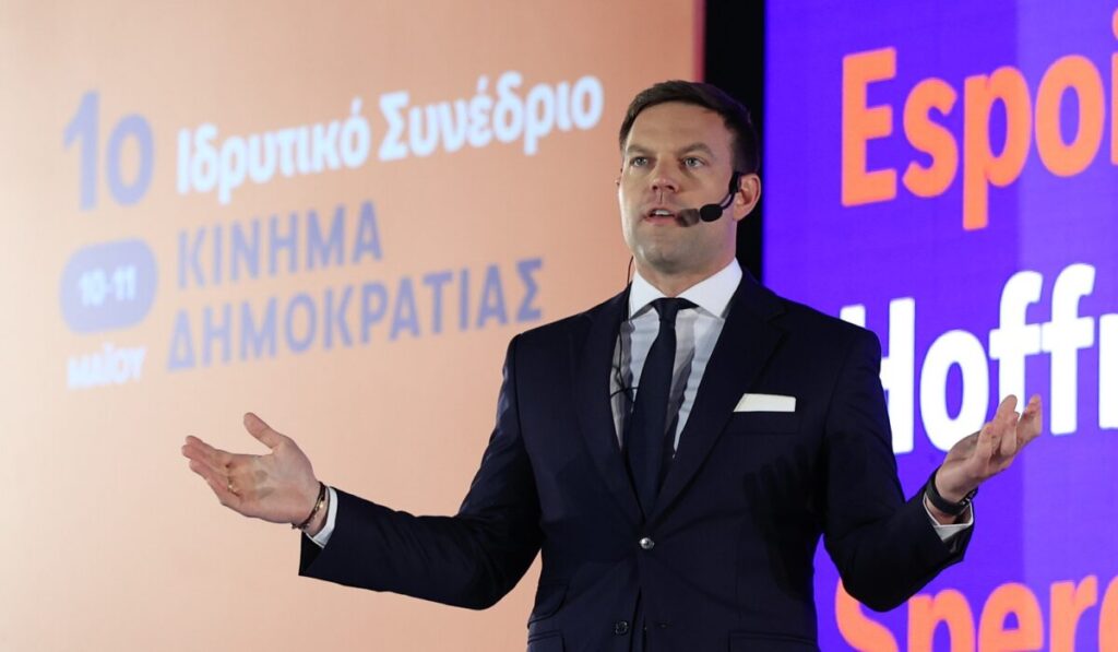 Ο Στέφανος Κασσελάκης ανακοίνωσε συμπόρευση και «Μέτωπο Δικαιοσύνης» με τη Ζωή Κωνσταντοπούλου