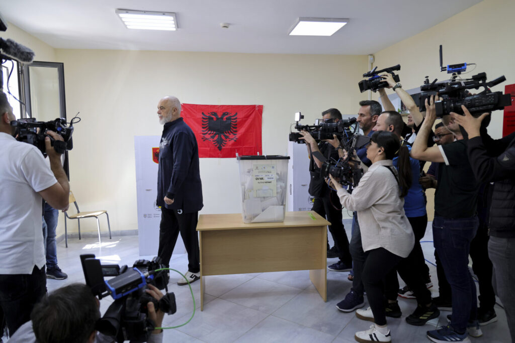 Αλβανικές εκλογές: Νίκη του Έντι Ράμα δείχνουν τα exit poll