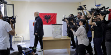 Αλβανικές εκλογές: Νίκη του Έντι Ράμα δείχνουν τα exit poll
