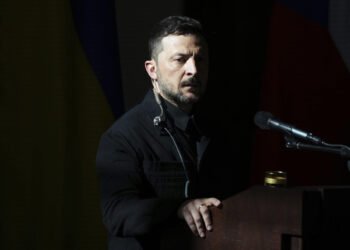 Ο Ζελένσκι δήλωσε ότι θα συναντήσει τον Πούτιν στην Τουρκία την Πέμπτη, μετά την πρόταση του Ρώσου Προέδρου για απευθείας συνομιλίες