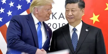 “Εκεχειρία” ΗΠΑ–Κίνας: Αναστέλλουν τους δασμούς για 90 ημέρες