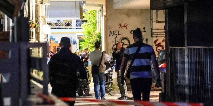 21χρονος στη Λάρισα σκότωσε τη μητέρα του και με τη βοήθεια του ξαδέλφου του προσπάθησε να κρύψει το πτώμα