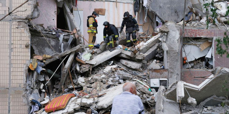 Ουκρανικό: Πυρετώδες παρασκήνιο και τακτικισμοί για κατάπαυση του πυρός