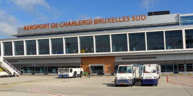 Βέλγιο: Έκλεισε το αεροδρόμιο Σαρλερουά - Απειλή για βόμβα σε αεροσκάφος