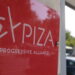 Ο ΣΥΡΙΖΑ-ΠΣ με ανακοίνωσή του καταδικάζει την επίθεση στην πολυκατοικία που διαμένει ο Μάξιμος Χαρακόπουλος