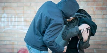 Θεσσαλονίκη: Άγρια επίθεση από τρεις ανηλίκους σε 17χρονο και 15χρονο στα Διαβατά - Στη ΜΕΘ ο ένας τραυματίας