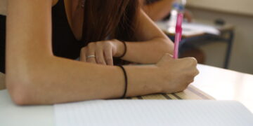 Ξεκινούν αύριο οι προαγωγικές και απολυτήριες εξετάσεις στα λύκεια – Στις 30 Μαΐου θα ξεκινήσουν και οι Πανελλήνιες