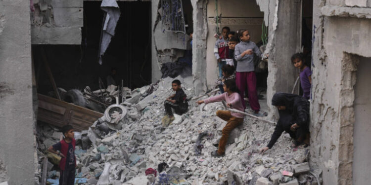 Γάζα: Τουλάχιστον 24 νεκροί, ανάμεσα τους γυναίκες και παιδιά, μετά από νέο βομβαρδισμό του Ισραήλ