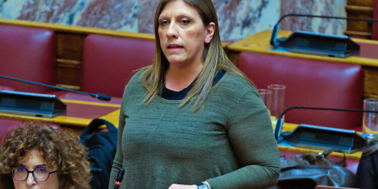 Δημοσκόπηση Marc: Πρώτη με 28,2% η ΝΔ, δεύτερη με ελαφρά υποχώρηση η Πλεύση Ελευθερίας