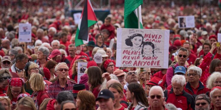 Ολλανδία: Μεγάλες διαδηλώσεις στη Χάγη κατά των επιθέσεων του Ισραήλ στη Γάζα