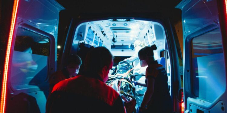 Αμπελόκηποι: Σκοτώθηκε 25χρονος άνδρας που έπεσε από τον 24ο όροφο του Πύργου Απόλλωνα