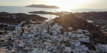 Ίος: Παραιτήθηκε ο μοναδικός παιδίατρος του νησιού για λόγους  επαγγελματικής και επιστημονικής αξιοπρέπειας