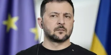 Ζελένσκι για την τηλεφωνική επικοινωνία με τον Τραμπ: «Του ζήτησα να μην λάβει καμία απόφαση για την Ουκρανία χωρίς εμάς - Δεν αποσύρουμε τις δυνάμεις μας από περιοχές που ελέγχουμε»