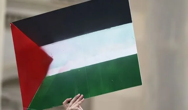 Ζαν-Νοέλ Μπαρό: "Η Γαλλία είναι αποφασισμένη να αναγνωρίσει το Κράτος της Παλαιστίνης"