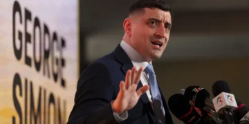 Ρουμανία: Ο εθνικιστής υποψήφιος Τζόρτζε Σιμιόν αμφισβητεί το αποτέλεσμα των προεδρικών εκλογών και ζητά την ακύρωση τους