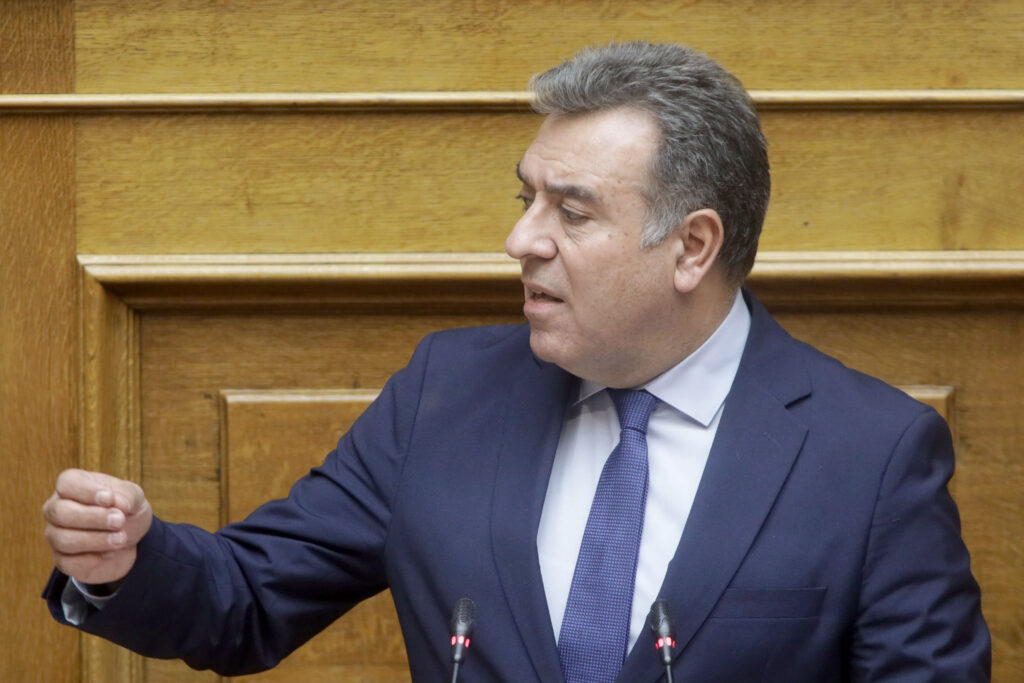 Νέο αντάρτικο στην Ν.Δ.: Ο βουλευτής Κόνσολας κατέθεσε ερώτηση στον υπουργό Οικονομικών για αθέμιτες πρακτικές εταιρειών διαχείρισης και funds απέναντι σε δανειολήπτες