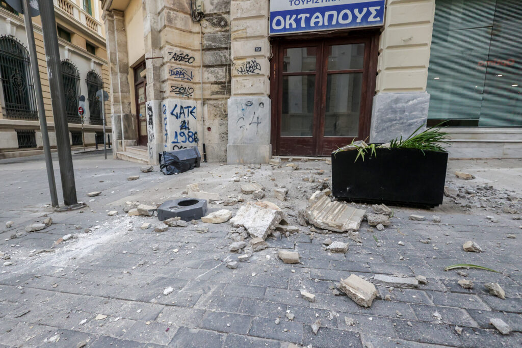 Σεισμός στην Κρήτη: Μικρές ζημίες και κατολισθήσεις στο Ηράκλειο
