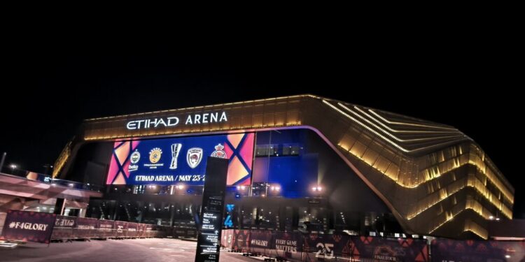 Συνελήφθη γυναίκα που εξαπάτησε τουλάχιστον 50 πολίτες για ταξίδια στο Άμπου Ντάμπι για την Euroleague