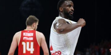 Euroleague: Η Μονακό του Σπανούλη νίκησε τον Ολυμπιακό 78-68 και πήρε το εισιτήριο για τον τελικό