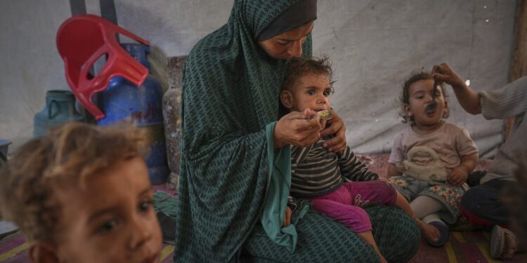 Νέο δράμα στη Γάζα: Το Ισραήλ χτύπησε το σπίτι μιας γιατρού και σκότωσε εννέα από τα δέκα παιδιά της