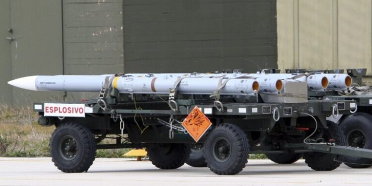 Η κυβέρνηση της Ισπανίας ζητά διεθνές εμπάργκο όπλων κατά του Ισραήλ, για να πιεστεί να βάλει τέλος στον πόλεμο στη Γάζα