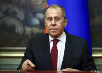 Επίθεση Λαβρόφ κατά Μερτς για τις δηλώσεις του για επιθέσεις μεγάλου βεληνεκούς στην Ρωσία από την Ουκρανία με ευρωπαϊκά όπλα