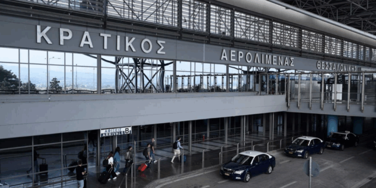 Θεσσαλονίκη: Συνελήφθη στο αεροδρόμιο Μακεδονία 63χρονος φυγόποινος