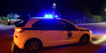 Πύργος Ηλείας: Συμπλοκή ανηλίκων έξω από τον Μητροπολιτικό Ιερό Ναό Αγίου Νικολάου - Πέντε προσαγωγές