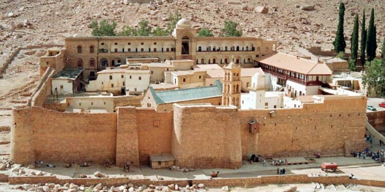 Την Τετάρτη μεταβαίνει ο Γ. Γεραπετρίτης στο Κάιρο για τη Μονή Αγίας Αικατερίνης