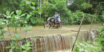 Μεγάλες πλημμύρες στη βορειοανατολική Ινδία - Τουλάχιστον 34 νεκροί