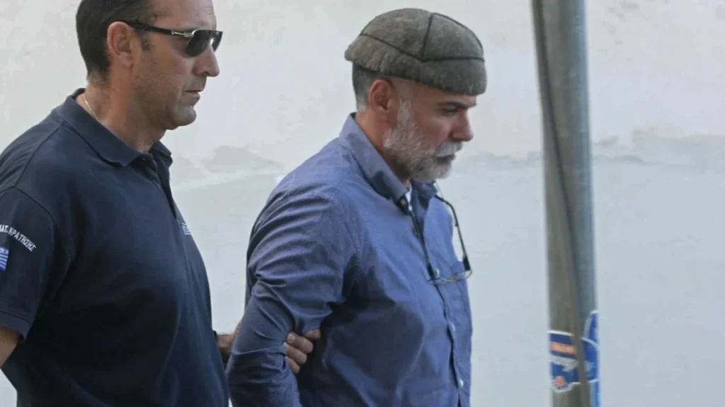 Δίκη για τη δολοφονία Γρηγορόπουλου: Ισόβια χωρίς ελαφρυντικό στον Κορκονέα - Επιστρέφει στη φυλακή