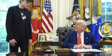 Ο Μασκ εξαπολύει σοβαρές καταγγελίες για τον Τραμπ: "Είναι στις λίστες Επστάιν – Γι’ αυτό δεν δημοσιοποιήθηκαν"