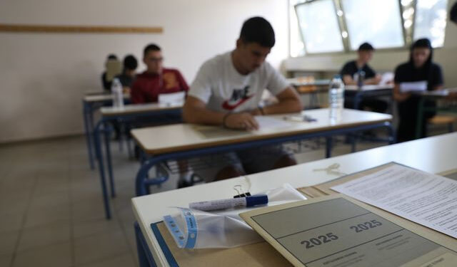 Πανελλήνιες 2025: Σήμερα οι υποψήφιοι των ΕΠΑΛ εξετάζονται σε μαθήματα ειδικότητας