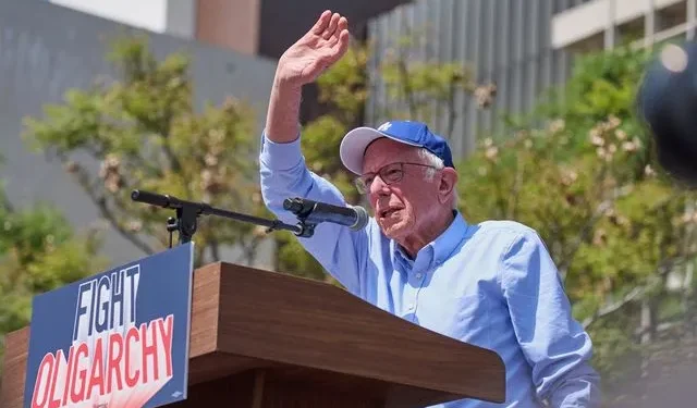 Ο Μπέρνι Σάντερς θα μιλήσει στη 2η Διεθνή Διάσκεψη του Ινστιτούτου Αλέξη Τσίπρα για τη Δημοκρατία και τη Δικαιοσύνη