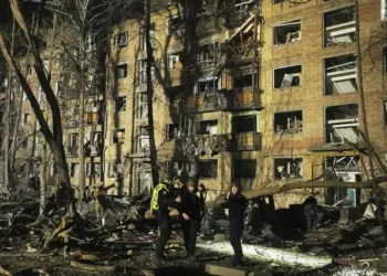Ξεκίνησαν τα ρωσικά αντίποινα με επίθεση επίθεση στο Κίεβο - Τουλάχιστον τέσσερις νεκροί