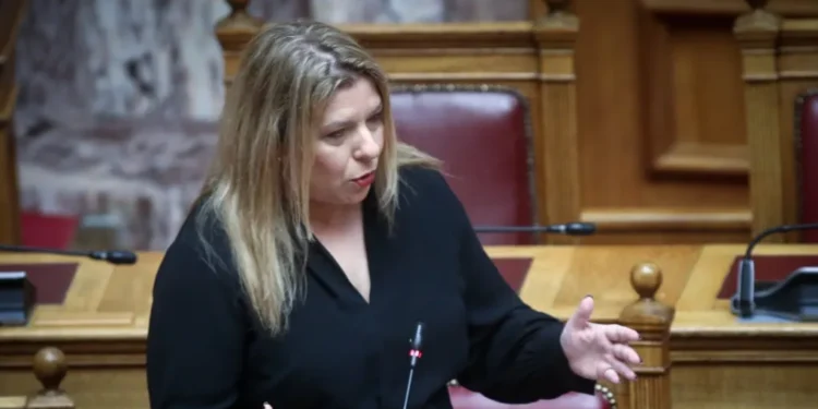 Η Μαρία Συρεγγέλα παραιτήθηκε από γραμματέας της ΝΔ για προσωπικούς λόγους