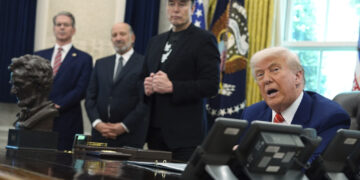 ΗΠΑ: Συνεχίζεται ο «εμφύλιος» Τραμπ - Μασκ: «Ο Ίλον τα έχει χάσει εντελώς»