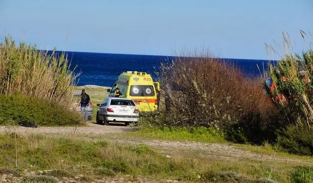 67χρονη τουρίστρια κατέρρευσε και πέθανε στο μονοπάτι από Χανιά στον Μπάλο