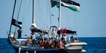 Ο ισραηλινός στρατός διατάχθηκε να εμποδίσει το «Madleen» να φτάσει μεταφέροντας ανθρωπιστική βοήθεια στη Γάζα