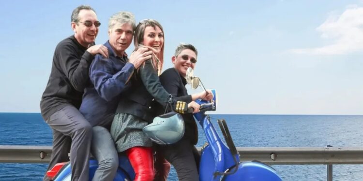 Πέθανε ο μπασίστας του συγκροτήματος των «Μπλε», Χρήστος Κλάρος