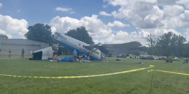 ΗΠΑ: Συντριβή αεροσκάφους με 20 επιβάτες στην πολιτεία Τενεσί