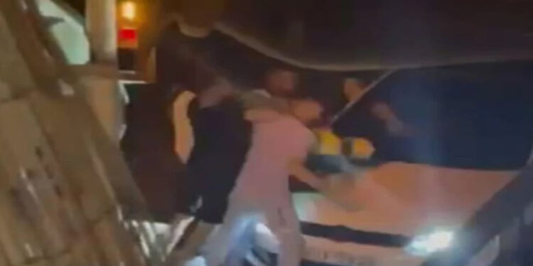 Ταυτοποιήθηκε ο οδηγός του ΙΧ που χτύπησε στην Κυψέλη υπάλληλο καθαριότητας του Δήμου Αθηναίων