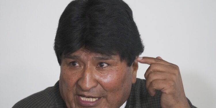 Ταραχές στη Βολιβία: 17 τραυματίες σε συγκρούσεις ανάμεσα σε υποστηρικτές του Έβο Μοράλες και άλλους πολίτες